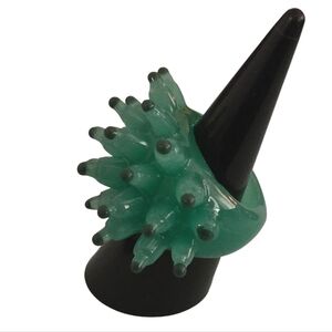 Bespoke Green Resin Urchin Ring NWT‎